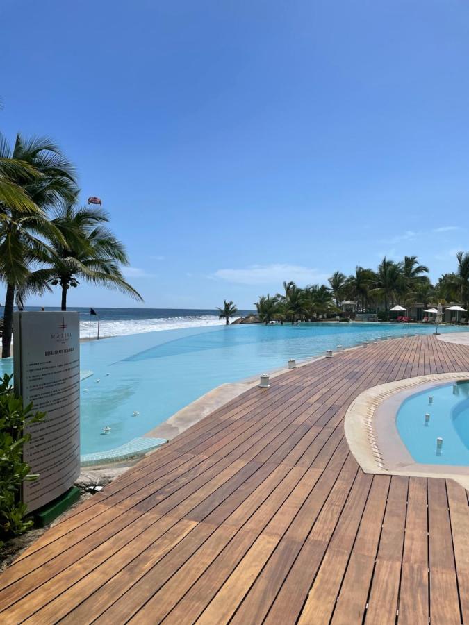 Bay View Grand Marina Ixtapa Condo En Pie De Playa Extérieur photo
