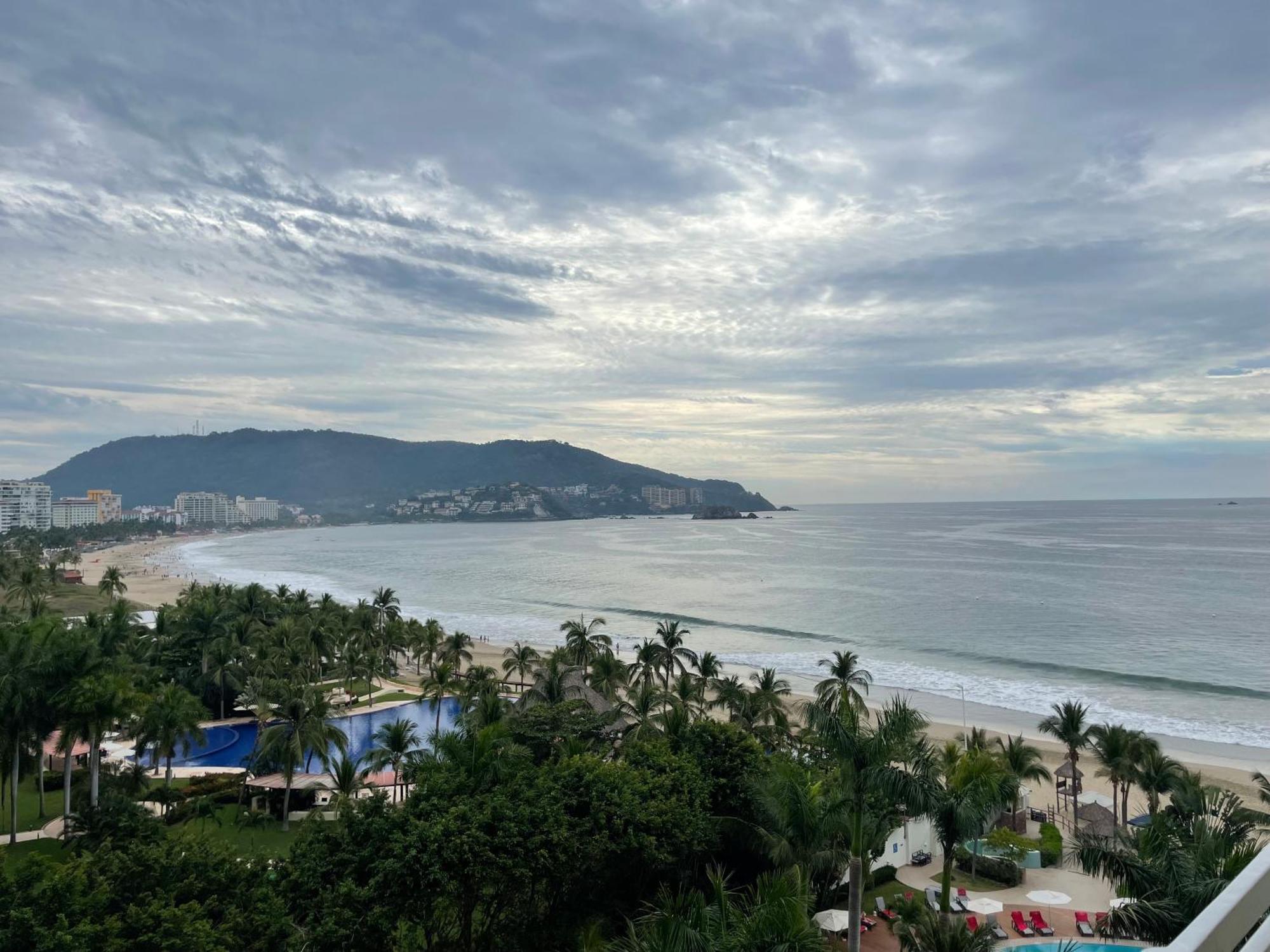 Bay View Grand Marina Ixtapa Condo En Pie De Playa Extérieur photo