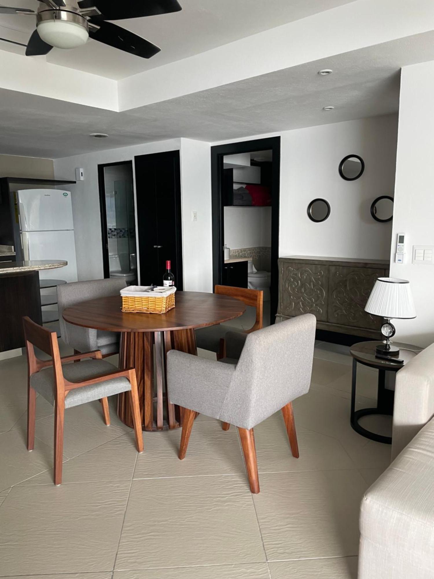 Bay View Grand Marina Ixtapa Condo En Pie De Playa Extérieur photo